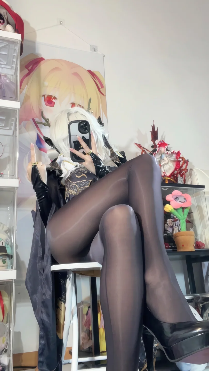 白栎Shirly - No.025 NIKKE 布兰儿 [130P,27V-3.22GB] tg@simisebaisi 【丝足阁】083.webp